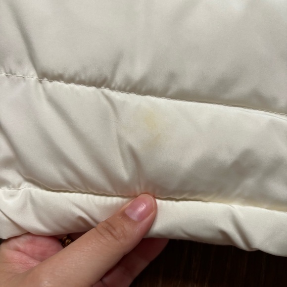 Charter Club Cream Quilted Puffer Vest Full Zipper Size Medium 100% Polyester - Picture 5 of 9